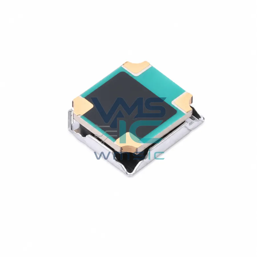 红外线接收头 38KHz 贴片 IRM-H238T SMD-4P 4.8x4.6mm