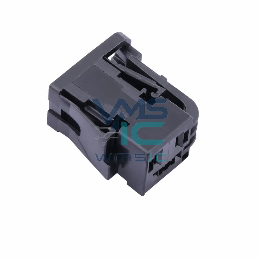 聚酯PBT，15%玻璃填充 1-2035077-1 P=3.95mm