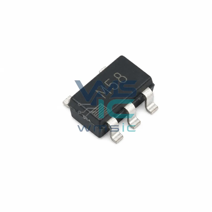 开关电容电压反相器，具备关断功能，输入电压范围+1.5V至+5.5V，输出电流25mA，电压转换效率99% ADM8828ARTZ SOT-23-6